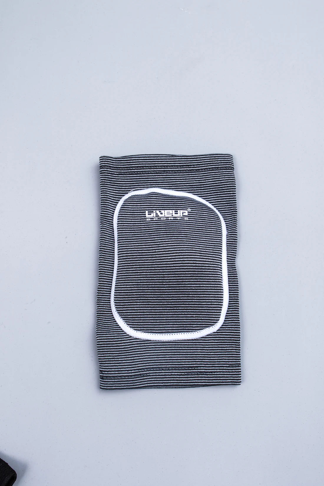 Наколенник LiveUp LS5706/S/GY для защиты коленных суставов