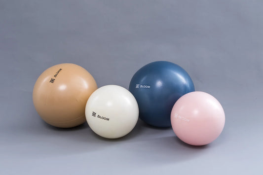 Мини-мяч для пилатеса LiveUp, универсальный тренажер