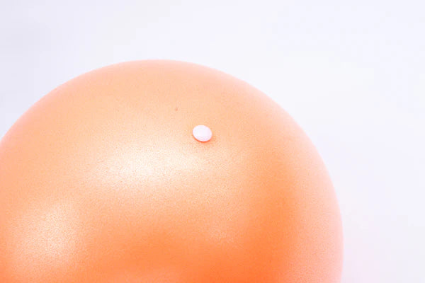 Фитбол LiveUp Mini Ball для тренировки мышц и фитнеса