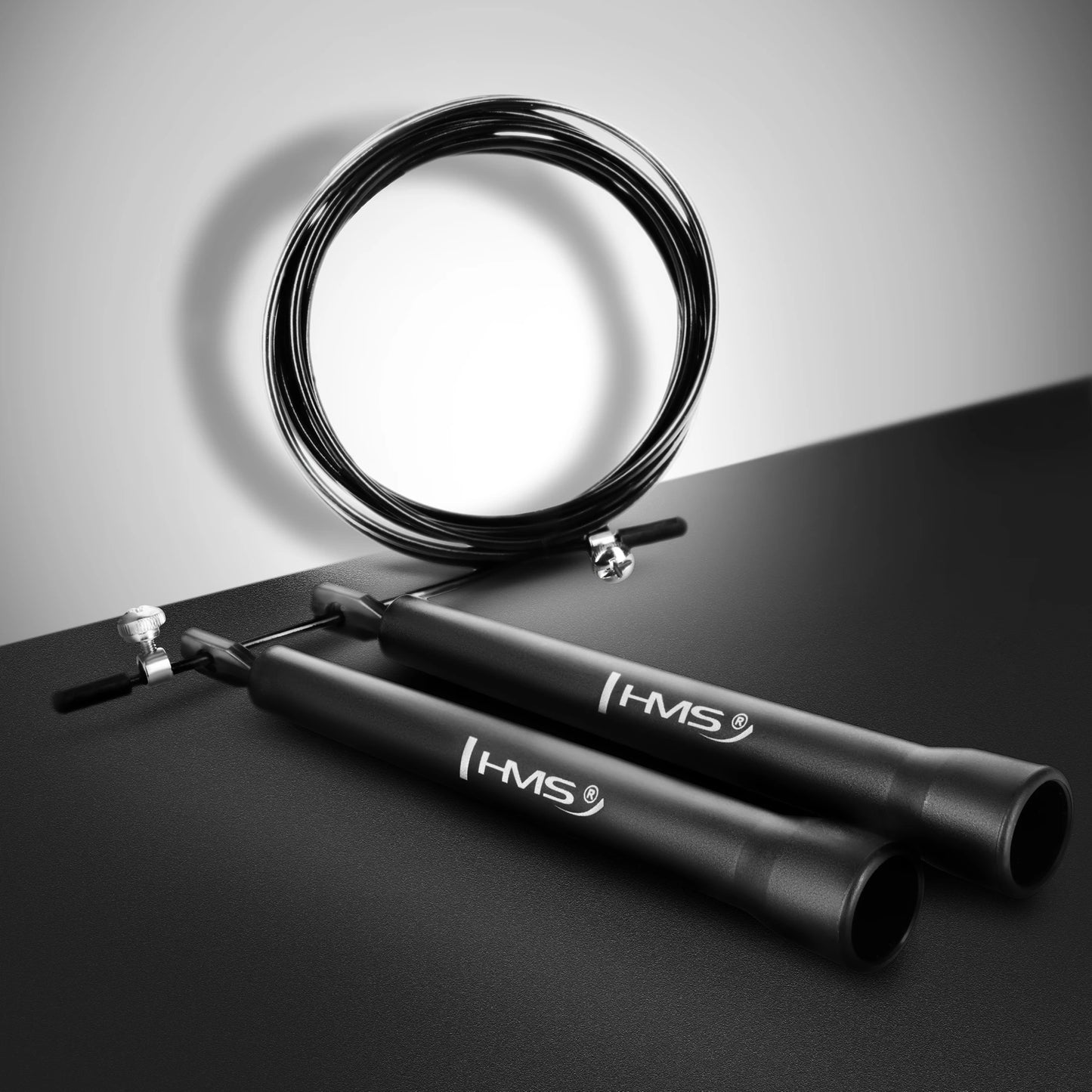 Скоростная скакалка SK50 HMS со стальным тросом